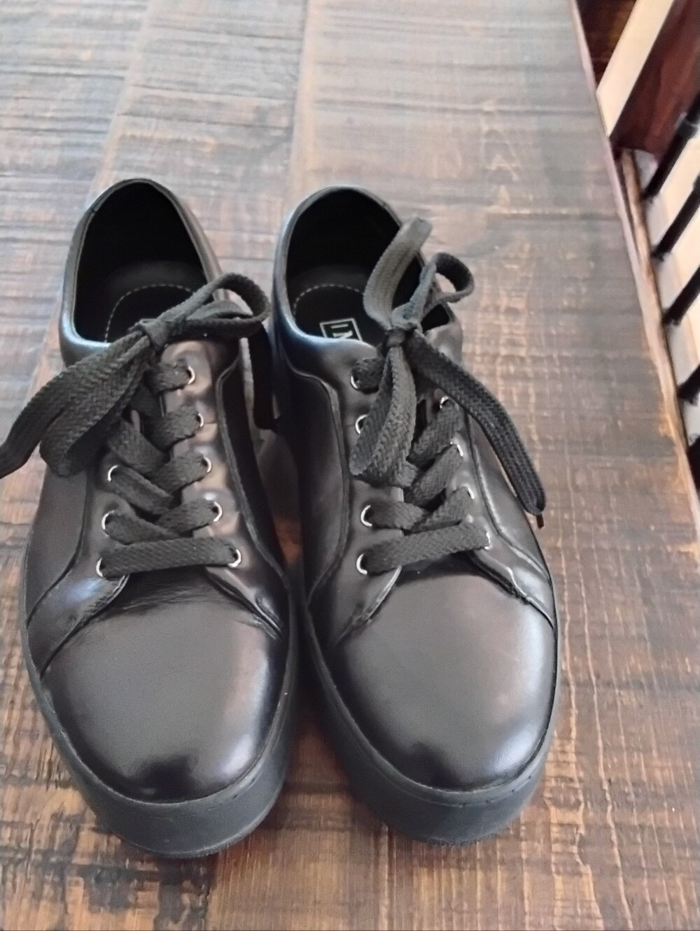 WOMENS Black Leather Lace-Up Casual Sneakers